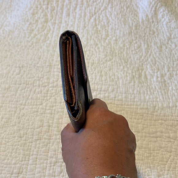 Beautiful monogrammed LV long wallet - Picture 4 of 6